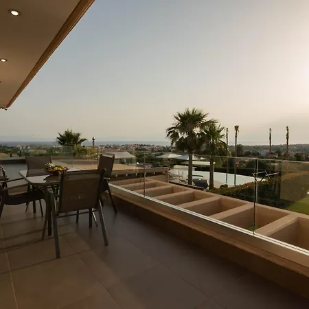 Palma & With Pool Lejlighed *