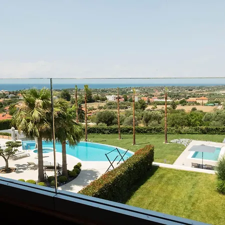 Palma & With Pool Nea Kallikrateia